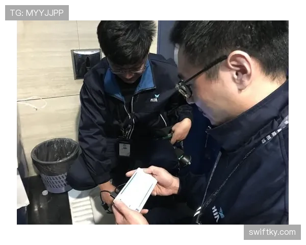 熊朝忠机场拎的那个包账单一传出来，我差点把手机摔了